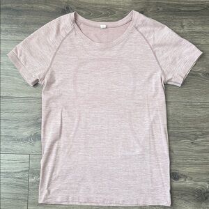 lululemon athletica Short Sleeve Tee